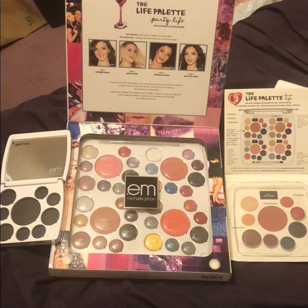 Em cosmetic life palette box